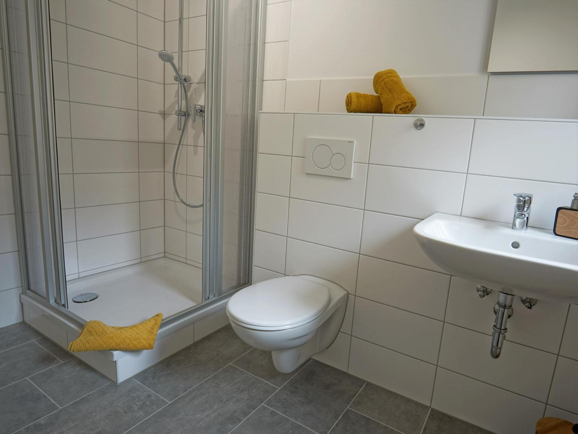 Appartement "Hogulu" Brandenburg, Balkon, Neustadt, Kueche, Wassernaehe - Parkplatz Inklusive à Brandenburg  Chambre photo