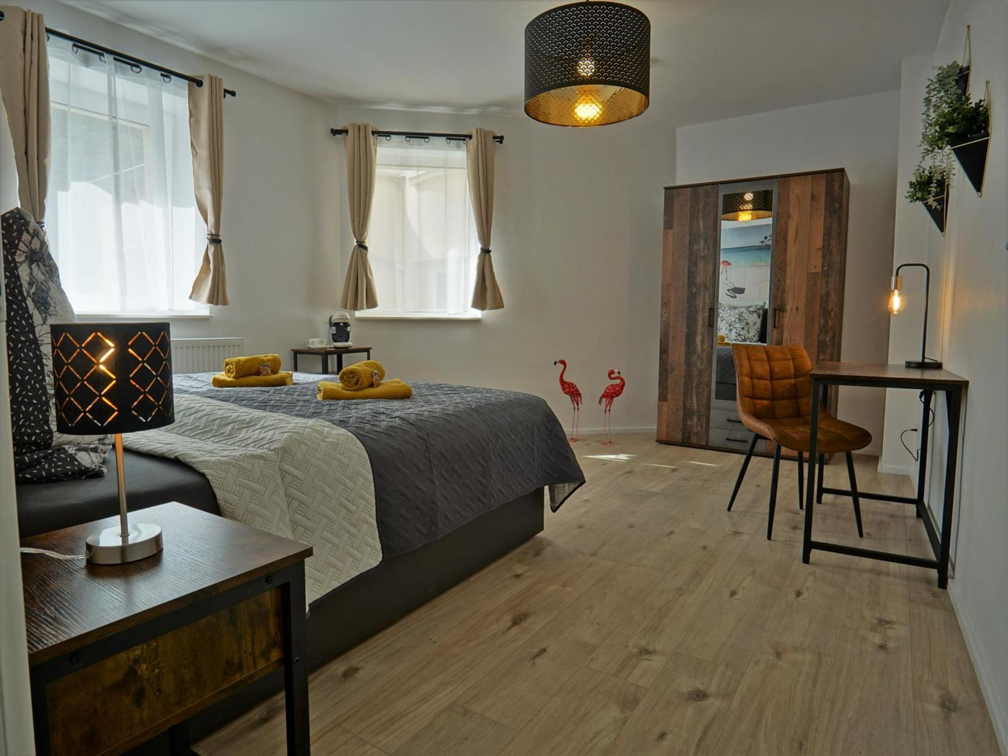Appartement "Hogulu" Brandenburg, Balkon, Neustadt, Kueche, Wassernaehe - Parkplatz Inklusive à Brandenburg  Chambre photo