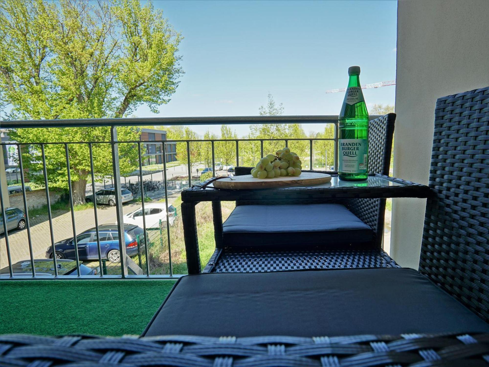 Appartement "Hogulu" Brandenburg, Balkon, Neustadt, Kueche, Wassernaehe - Parkplatz Inklusive à Brandenburg  Chambre photo